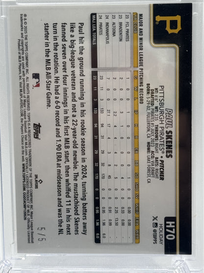 2025 Topps Holiday #H70 Paul Skenes Green Glitter Holiday # 5/5