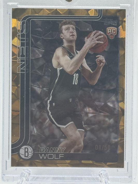 2025-26 Topps #227 Danny Wolf Diamante Gold # 1/50